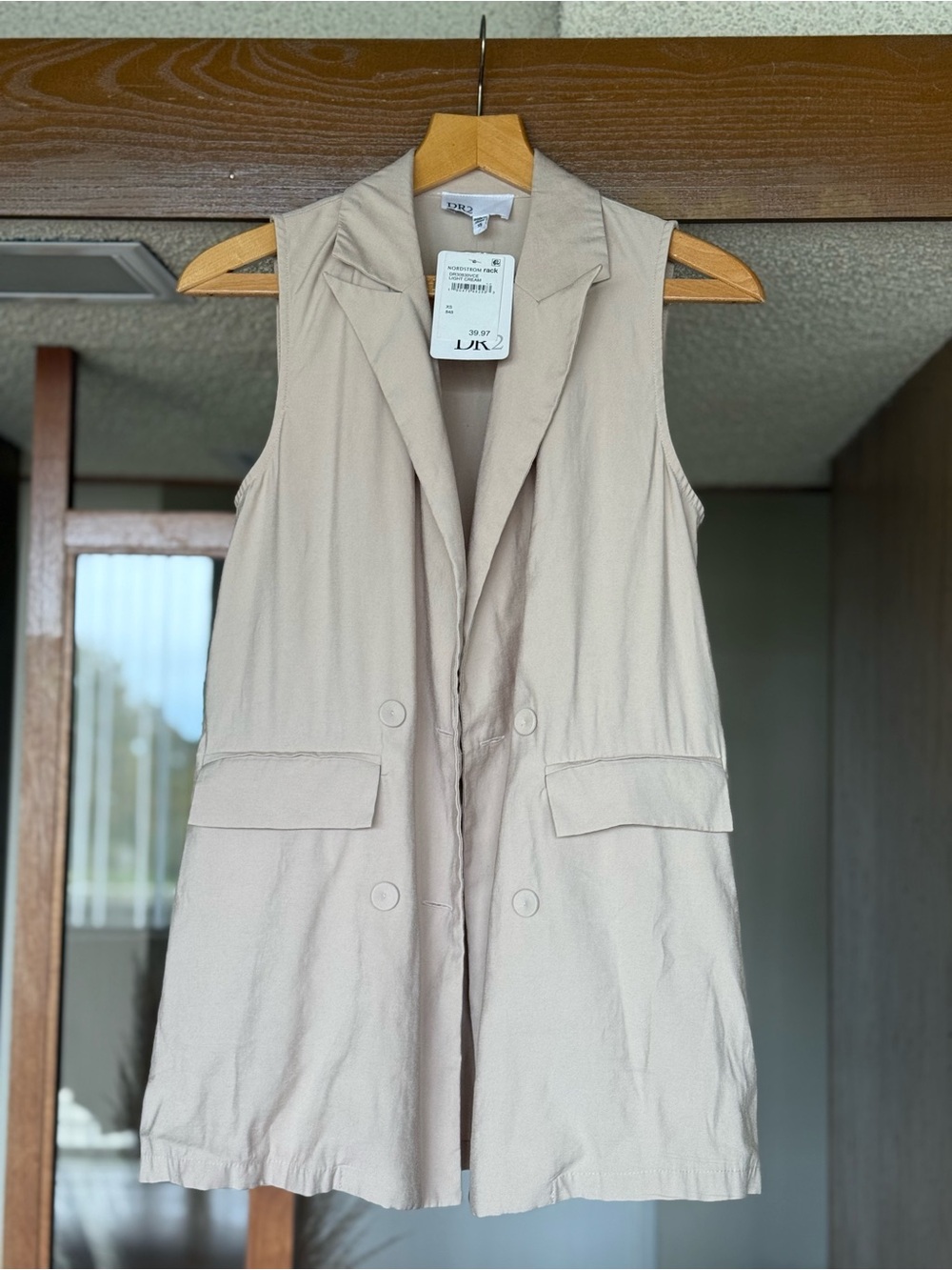 DR2 Sleeveless Double-Breasted Vest in Light Beige